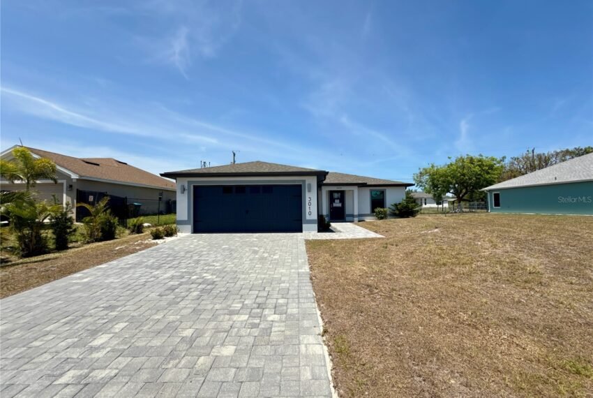 3010 NE 6TH Place Cape Coral, FL 33909-6886